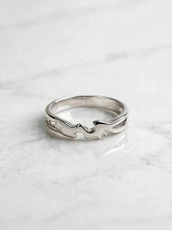 asymmetric-geometric-hollow-statement-ring-025-flat-view 流線幾何鏤空造型戒--asymmetric-geometric-hollow-statement-ring-025-flat-view-sparkledeer.com