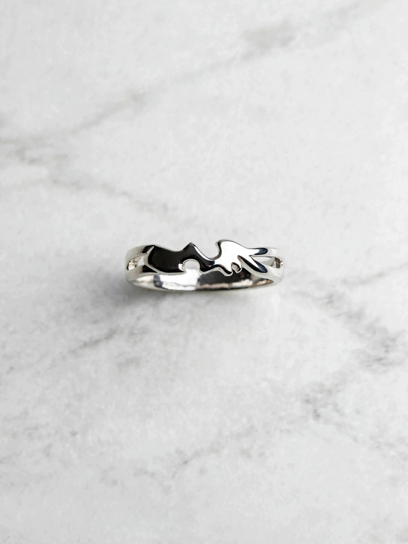 流線幾何鏤空造型戒--asymmetric-geometric-hollow-statement-ring-025-product-view-sparkledeer.com