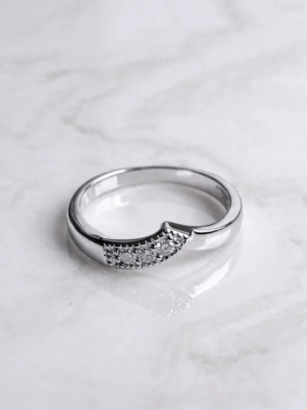 elegant-v-shaped-pave-diamond-stacking-ring-015-flat-view V型排鑽線戒--elegant-v-shaped-pave-diamond-stacking-ring-015-flat-view-sparkledeer.com