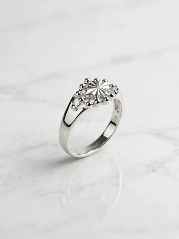french-retro-lace-engraved-wide-silver-ring-023-front-view 法式蕾絲復古雕花銀戒--french-retro-lace-engraved-wide-silver-ring-023-front-view-sparkledeer.com