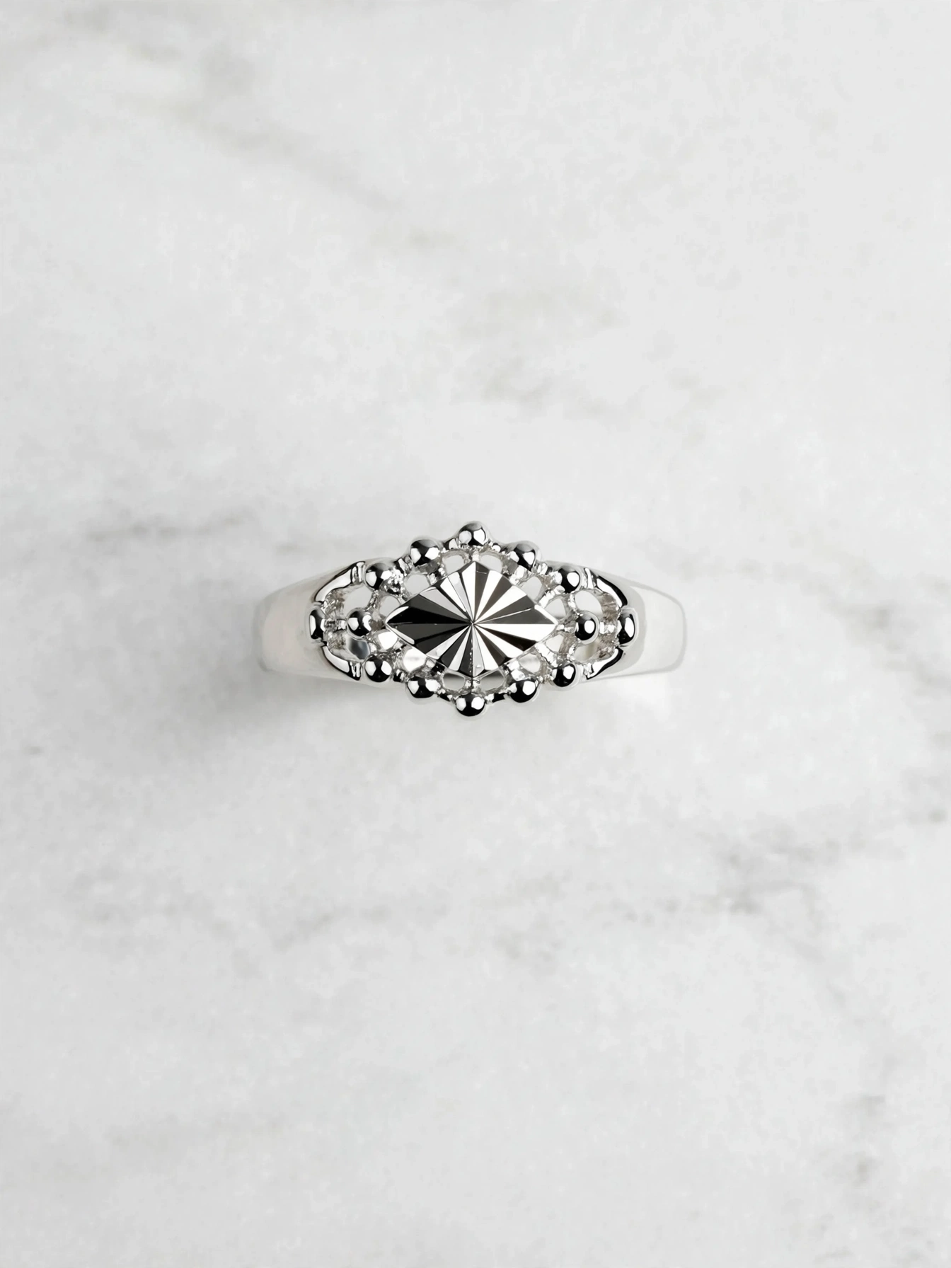 法式蕾絲復古雕花銀戒--french-retro-lace-engraved-wide-silver-ring-023-product-view-sparkledeer.com