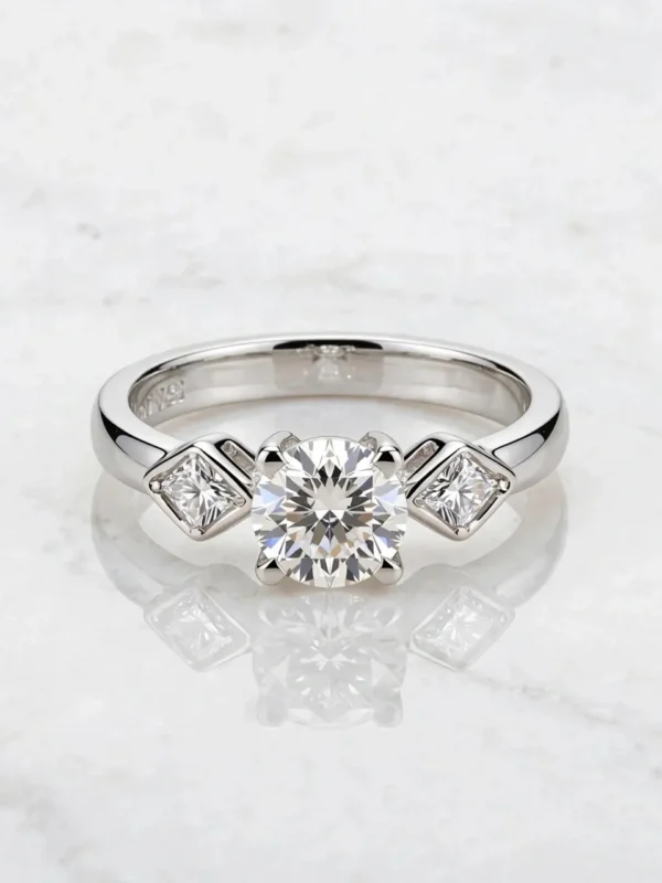 modern-architectural-princess-cut-accent-diamond-ring-026-flat-view 耀眼奢華幾何單鑽戒--modern-architectural-princess-cut-accent-diamond-ring-026-flat-view-sparkledeer.com