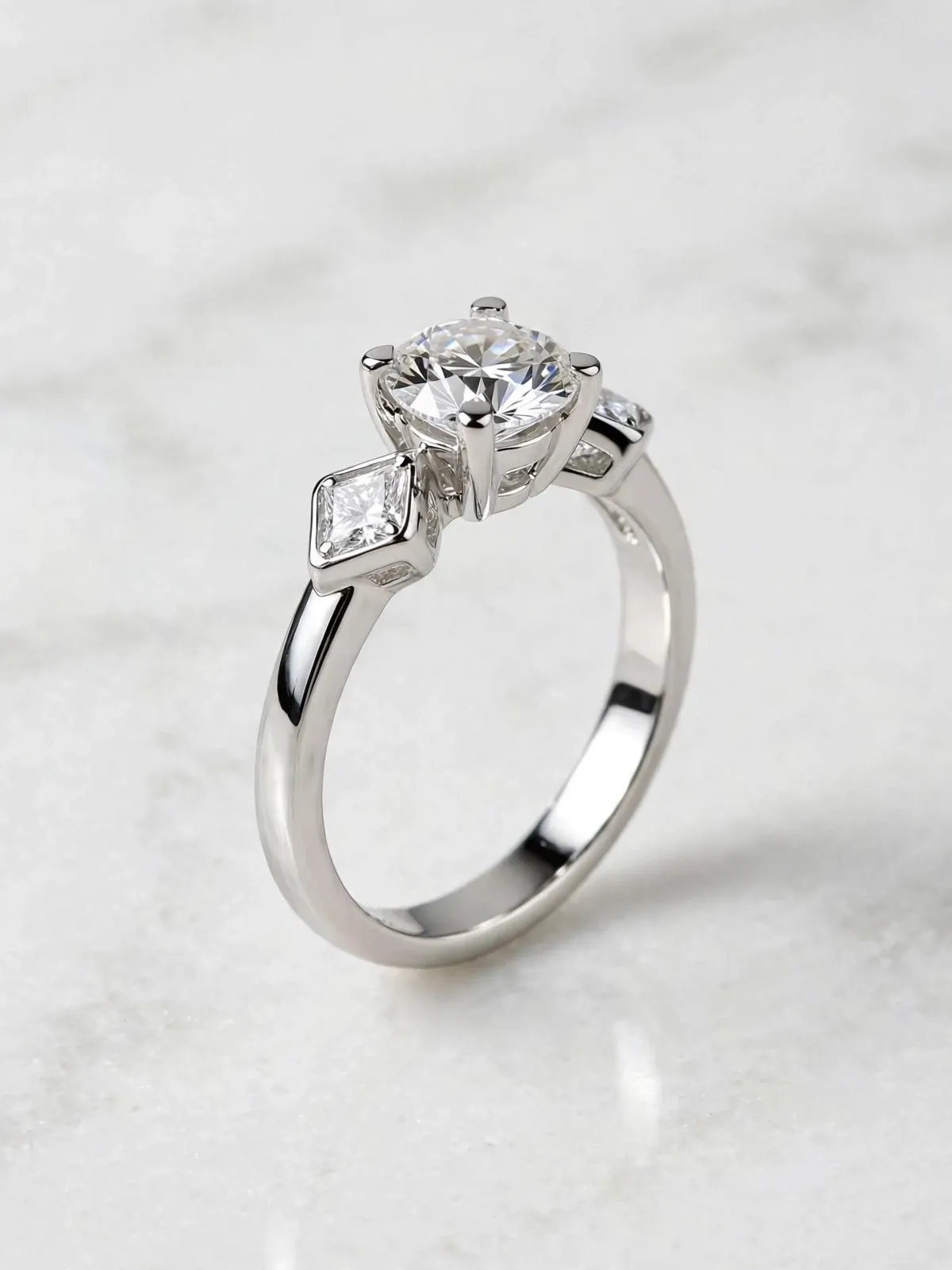 modern-architectural-princess-cut-accent-diamond-ring-026-front-view 耀眼奢華幾何單鑽戒--modern-architectural-princess-cut-accent-diamond-ring-026-front-view-sparkledeer.com