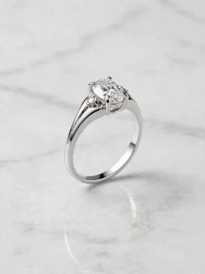 moonlight-elegance-oval-solitaire-ring-011-front-view 月華如水典雅橢圓鑽戒--moonlight-elegance-oval-solitaire-ring-011-front-view-sparkledeer.com