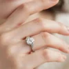 moonlight-wing-oval-cut-diamond-ring-006-product-view 月光羽翼希望橢圓鑽戒--moonlight-wing-oval-cut-diamond-ring-006-product-view-sparkledeer.com