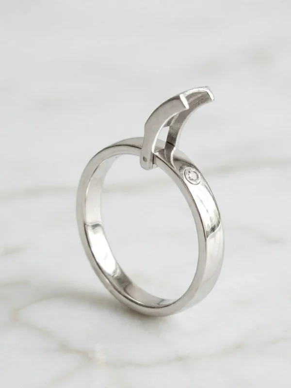 secret-diamond-mechanical-minimalist-ring-002-product-view 可打開!極簡機關隱藏鑽戒---secret-diamond-mechanical-minimalist-ring-002--product-view-sparkledeer.com