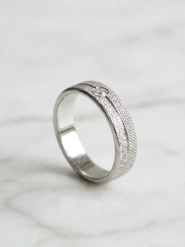 stardust-matte-wide-band-diamond-ring-004-front-view 星芒鑲鑽磨砂寬版戒