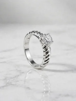 vintage-twisted-rope-solitaire-ring-022-front-view 耀眼閃眸麻花扭繩鑽戒--vintage-twisted-rope-solitaire-ring-022-front-view-sparkledeer.com